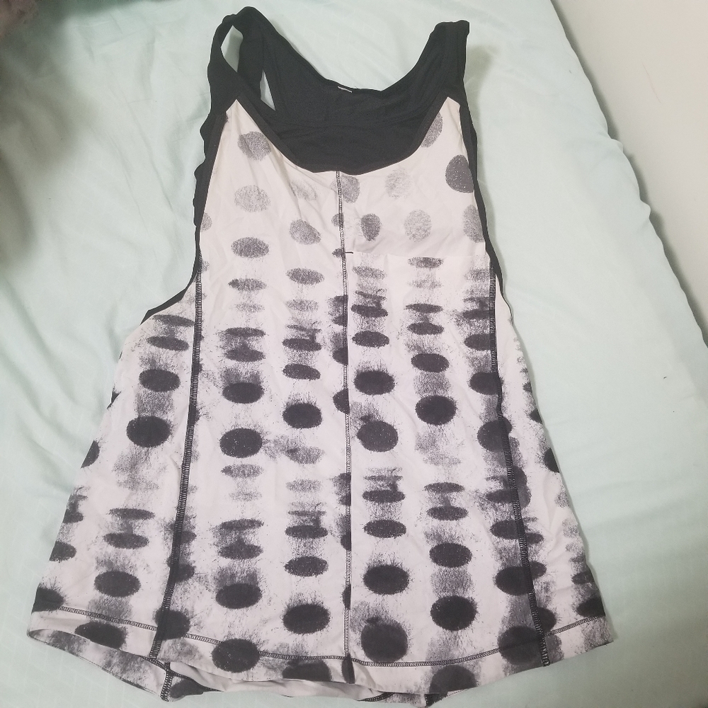 Lululemon size 6 tank top